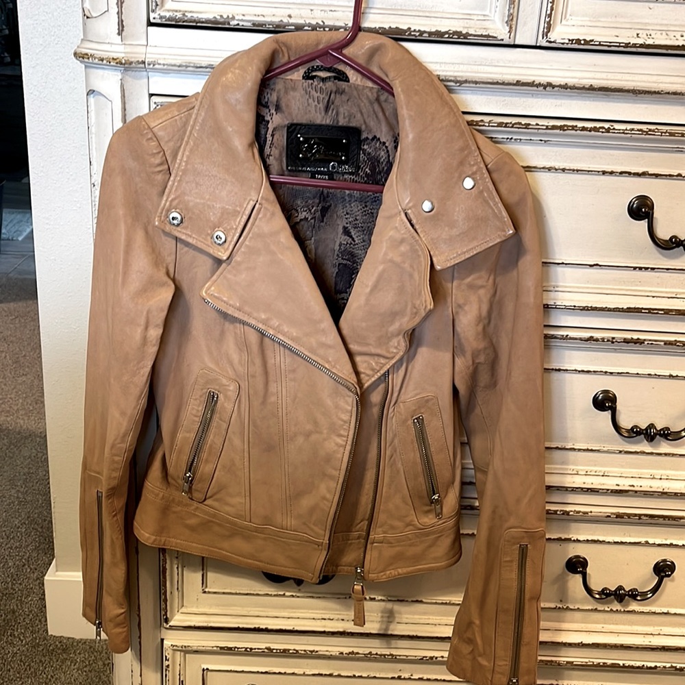 Aritzia by Mackage tan leather jacket. Great condition